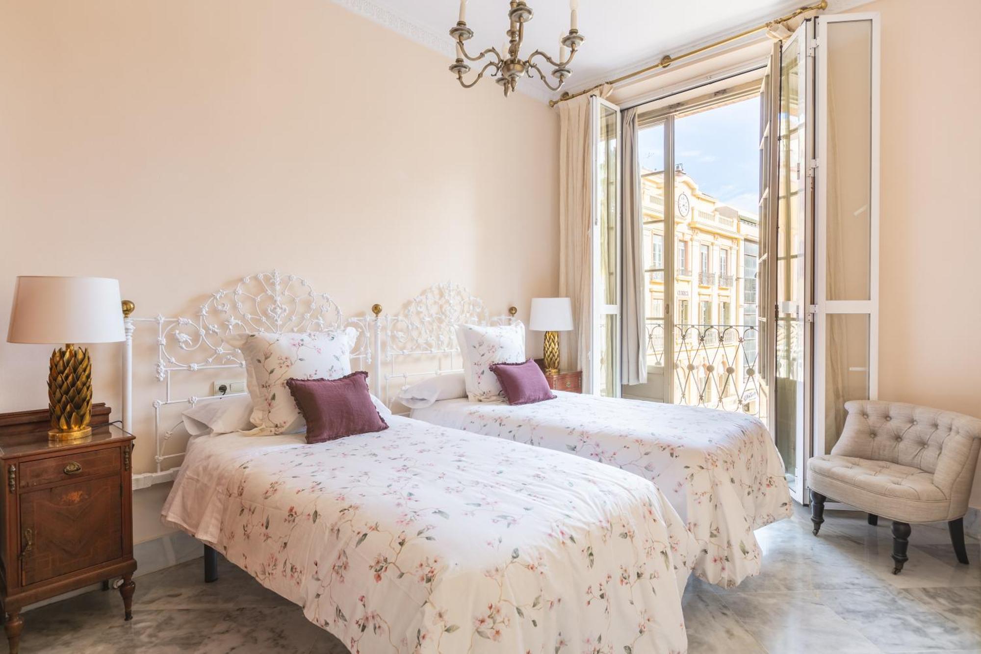 Plaza De La Constitucion Apartment Малага Екстериор снимка