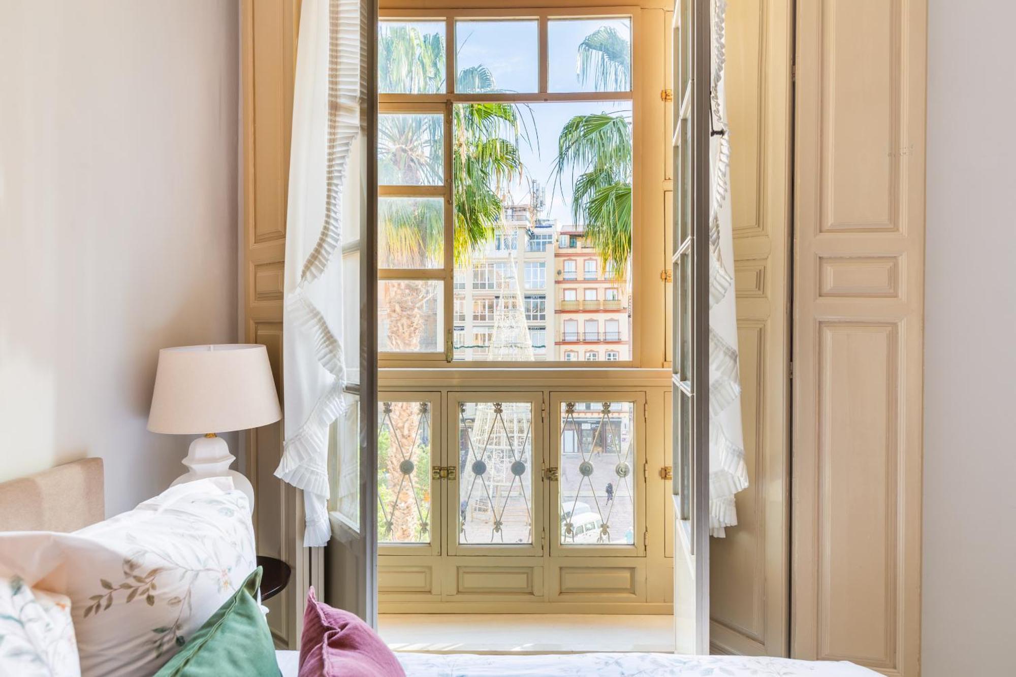 Plaza De La Constitucion Apartment Малага Екстериор снимка