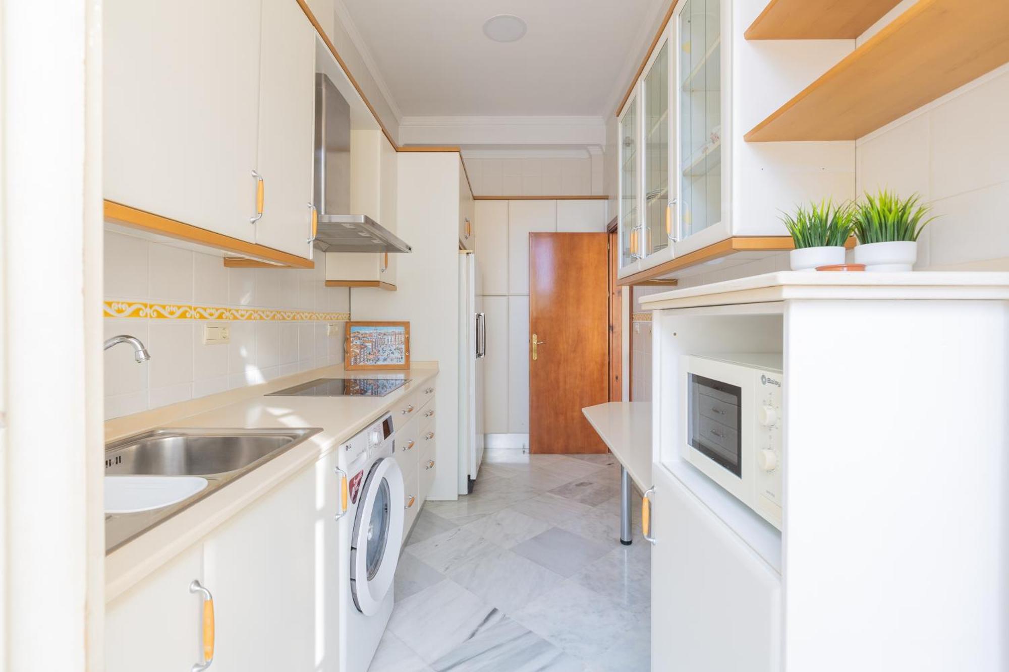 Plaza De La Constitucion Apartment Малага Екстериор снимка